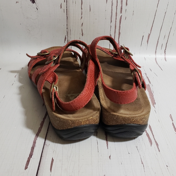 Dansko red open toe straps and buckle woman sandals size 38 - Picture 2 of 6